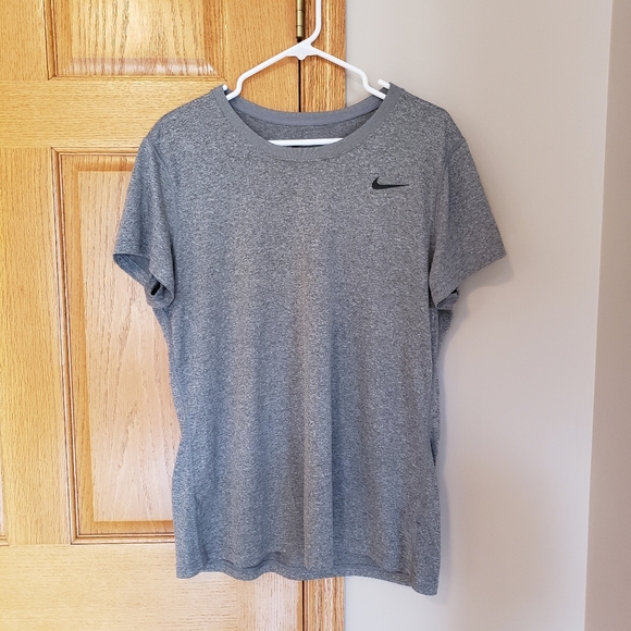 Nike Tops - Nike Dri-Fit Short Sleeve